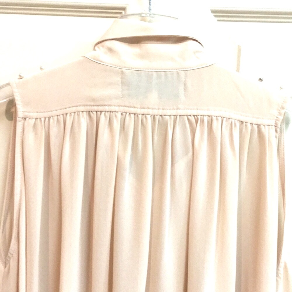 Sheer Pearl & Silver Stud Collar & Shoulder Sleeveless Blouse High/Low Hem - Picture 4 of 9